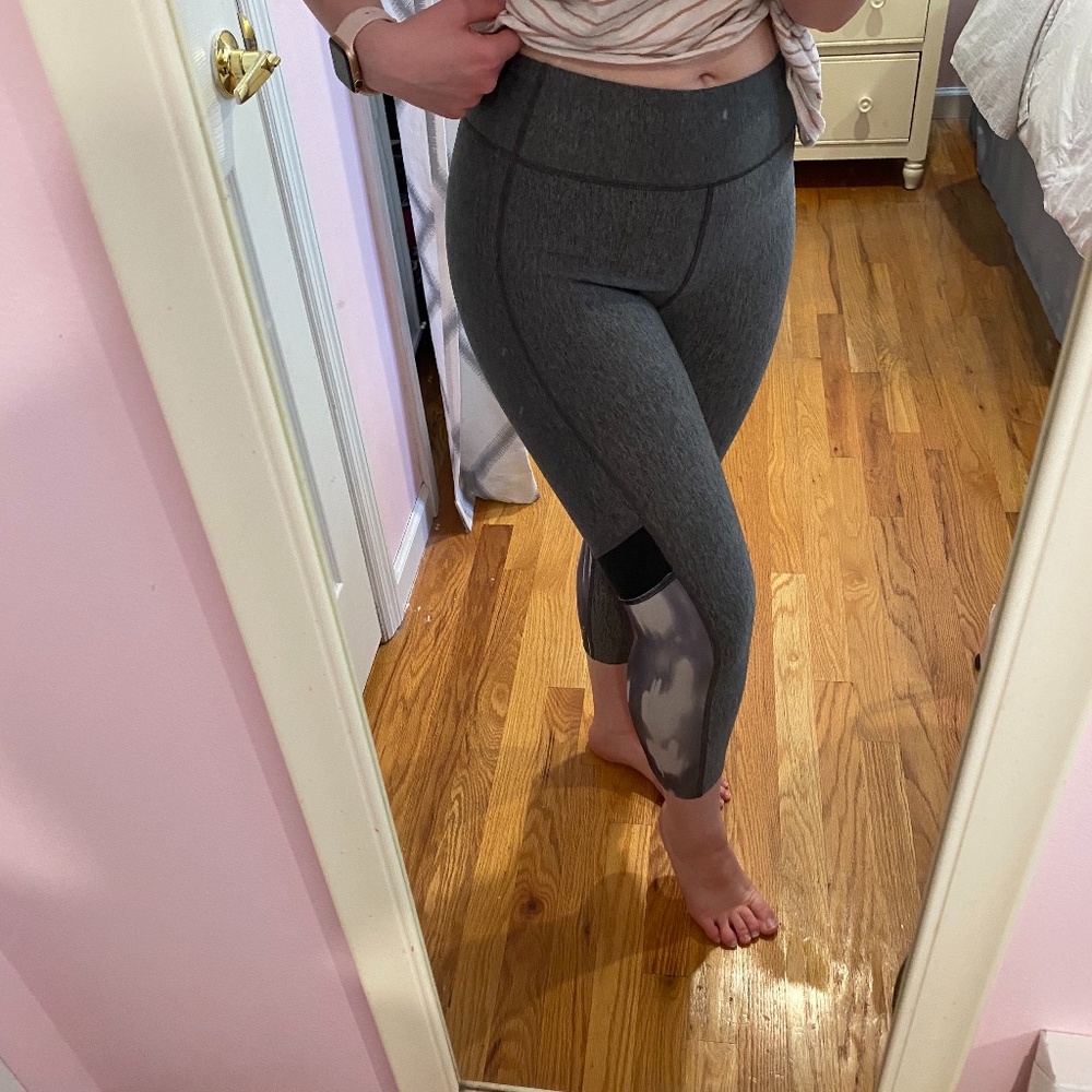 Under Armour HeatGear® 17" Novelty Capri Leggings